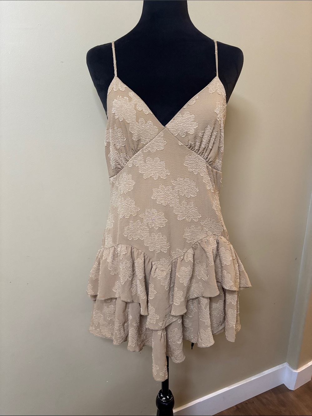 wild fable Beige Floral Lace Ruffle Slip Dress